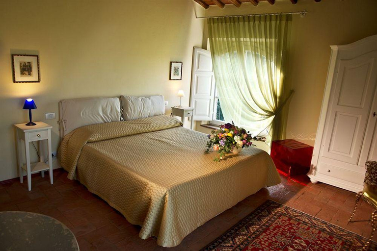 Bedroom 5, Suite Accommodation, Lucca