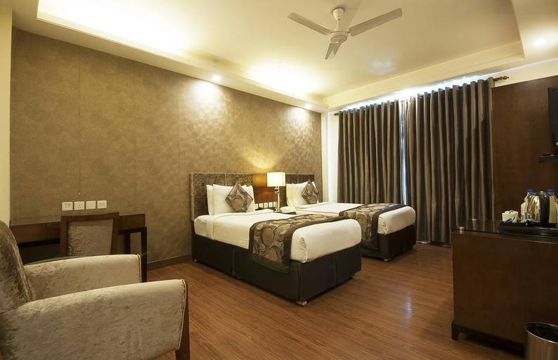 Bedroom 3, Alpina Hotels & Suites, Delhi