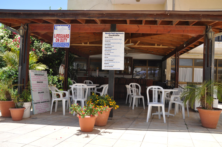Food & Drinks, Mariela Hotel