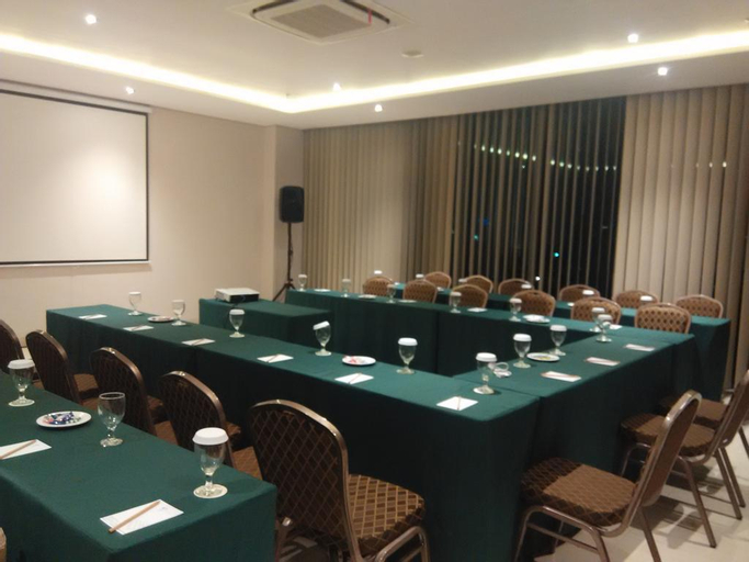 Business Facilities 4, Pasar Baru Square Hotel Bandung, Bandung