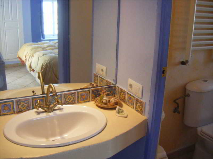 Bedroom 3, La Casa de Bovedas Charming Inn, Cádiz