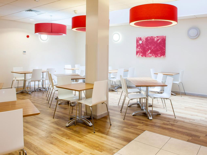 Public Area, Travelodge London Ealing, London