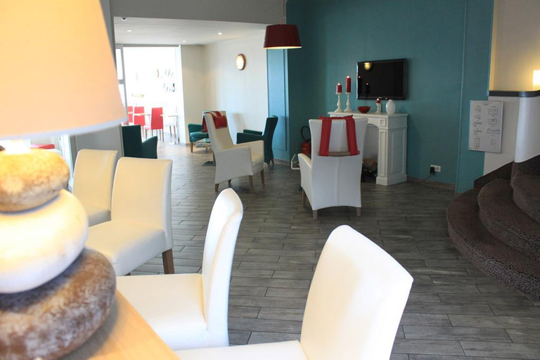 Public Area, Hôtel de la Plage, Seine-Maritime