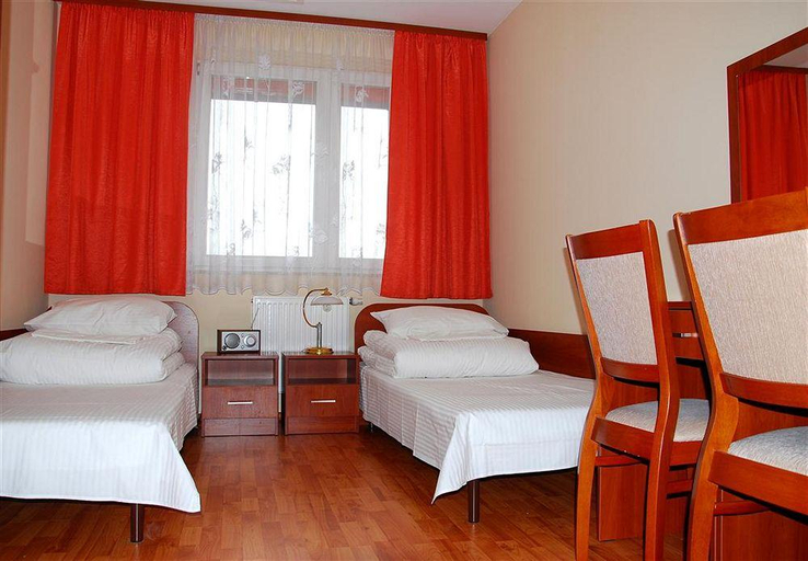 Exterior & Views 2, Ośrodek hotelowy Optima, Kraków City