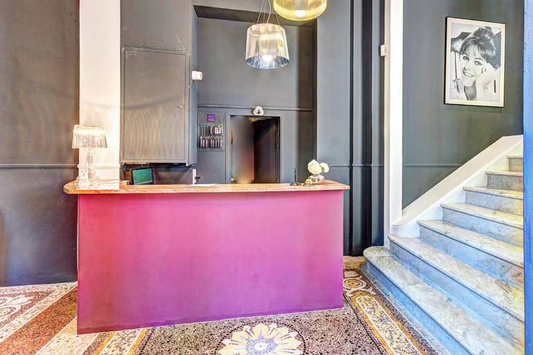 Public Area 2, Villa Claudia Hotel Cannes Centre - Parking, Alpes-Maritimes
