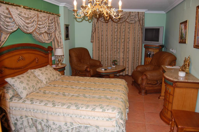 Bedroom 4, Flor De La Mancha, Albacete