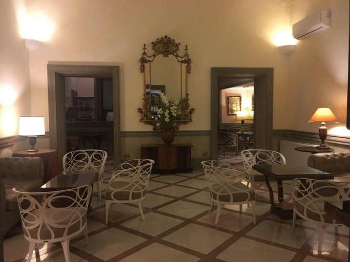 Exterior & Views 2, Grand Hotel Olympic, Rome
