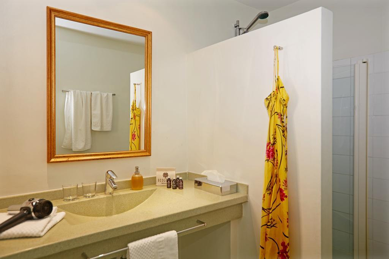 Bathroom 5, Hotel Palau Sa Font, Baleares