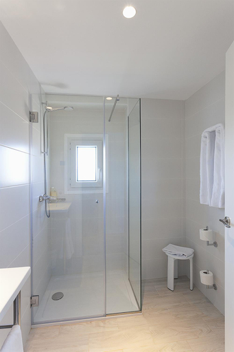 Bathroom 5, Hotel THB Niagara, Baleares