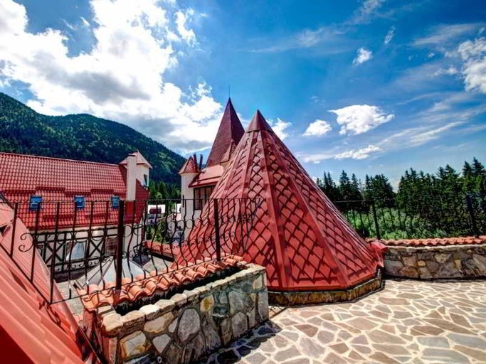 Exterior & Views 2, House Of Dracula, Brasov