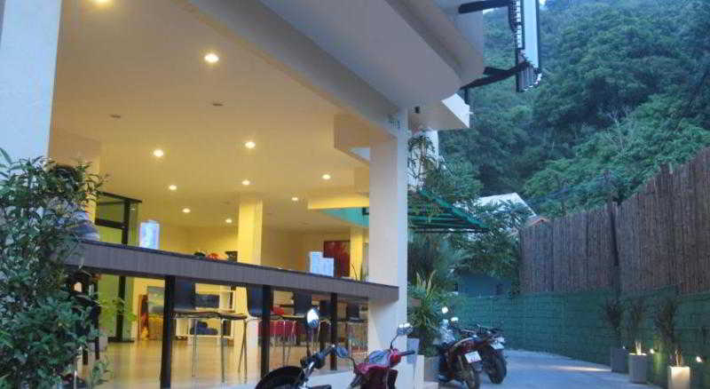 Exterior & Views 2, The Wave Patong Boutique Hotel, Phuket Island