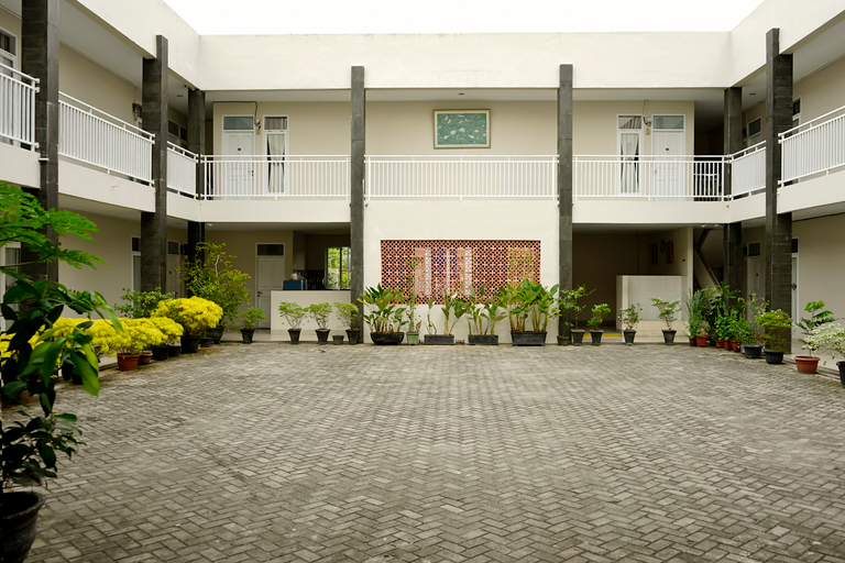 Exterior & Views 1, OYO 1167 Home Sty Residence, Pekanbaru