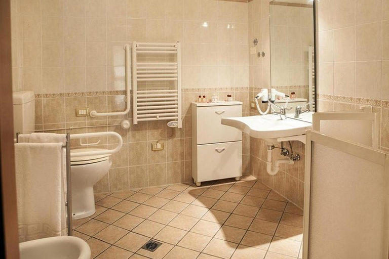 Bathroom 4, Ipointhotel, Bologna