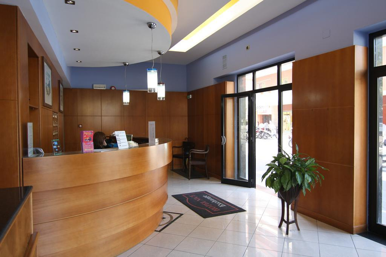 Public Area 2, Hotel Nice, Napoli