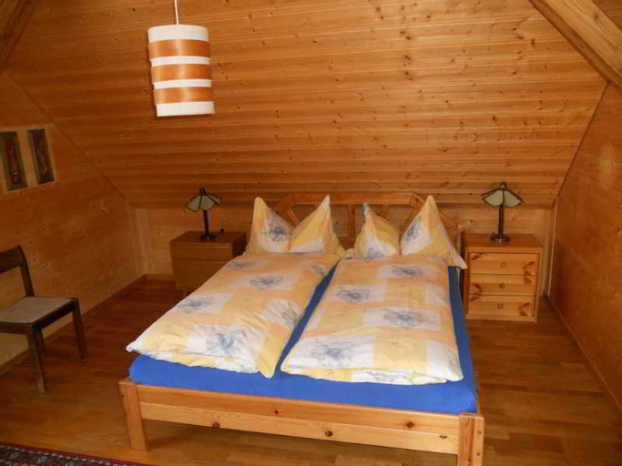 Bedroom 5, Hotel Sterne, Interlaken