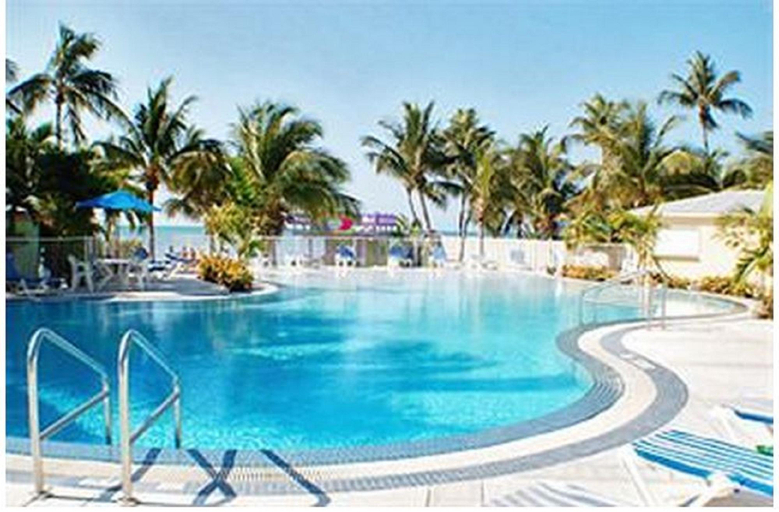 Sport & Beauty 2, La Siesta Resort & Villas, Monroe