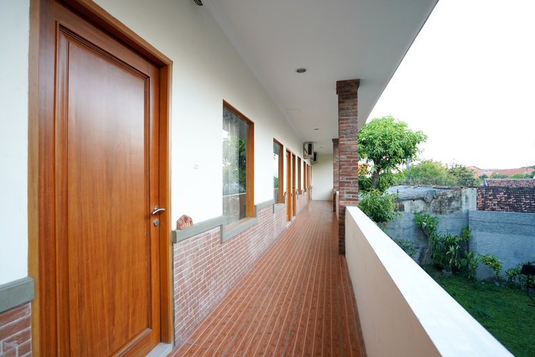 Public Area 2, OYO 1018 Penginapan Darma II, Surabaya