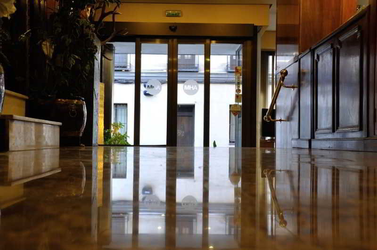 Public Area 2, Uve Marcenado, Madrid