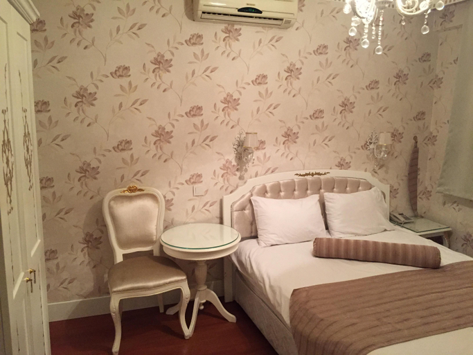 Bedroom 5, Alyon Hotel Taksim, Beyoğlu