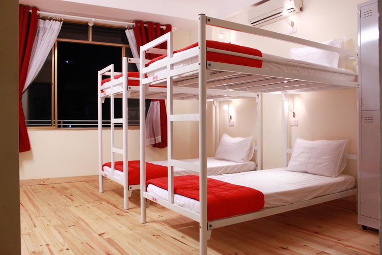 Bedroom 1, Koniko Backpackers Hostel, District 1