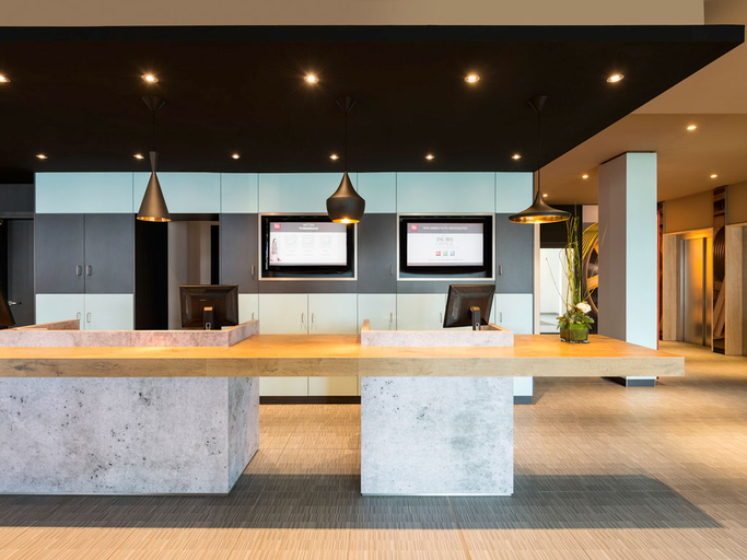 Public Area 3, ibis Munich Garching, München