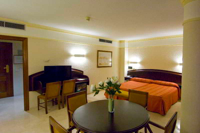 Bedroom 2, San Antonio Hotel, Albacete