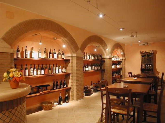Food & Drinks 5, Dimora Adriana, Rome