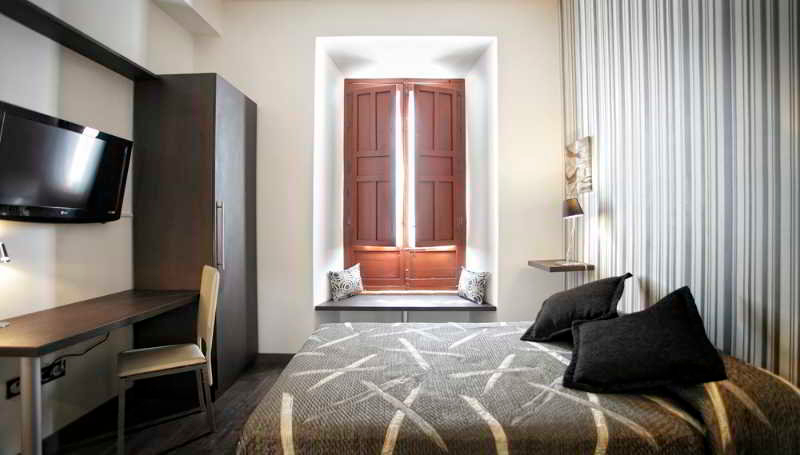 Bedroom 2, Alvaro de Torres, Jaén