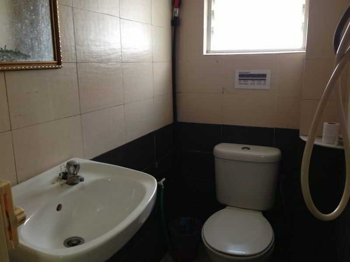 Bathroom 5, Smart Hotel Seksyen 15 Shah Alam, Shah Alam