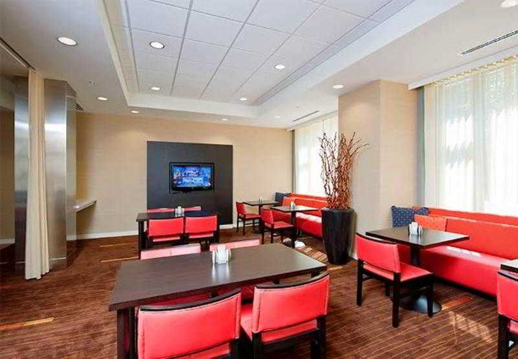 Public Area 3, Courtyard Grand Rapids Downtown, Kent