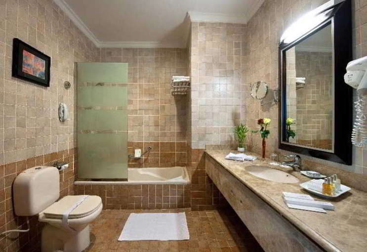 Bathroom, Coral Al Khobar Hotel, Al Khobar