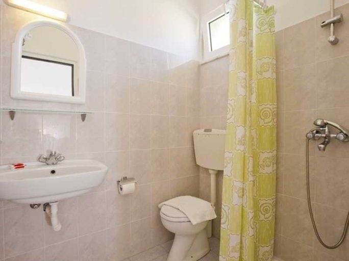 Bathroom 5, Dias Studios, South Aegean