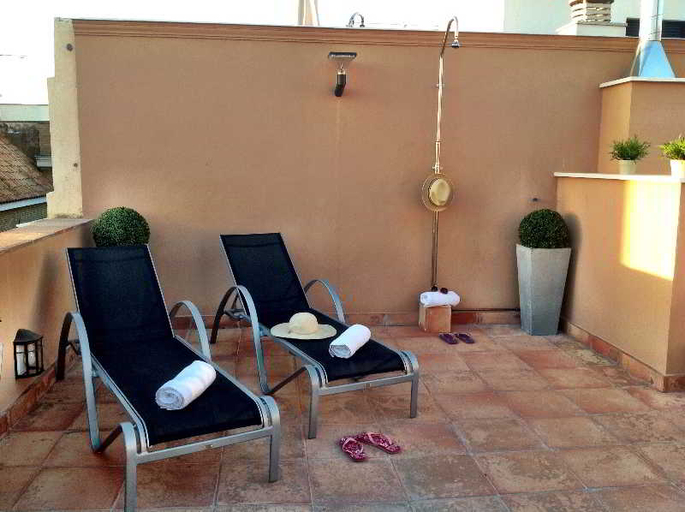 Others 5, Life Apartments San Vicente, Sevilla