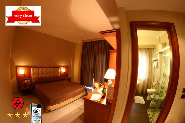 Bedroom 3, Luxor Hotel, Napoli