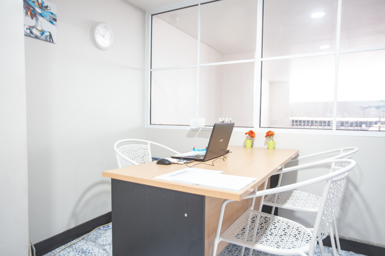 Public Area 2, OYO 127 W Residence, West Jakarta