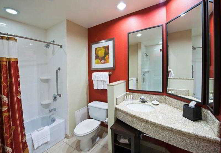 Bathroom 5, Courtyard Ottawa East, Ottawa