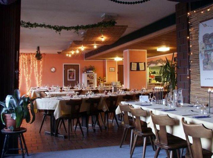 Food & Drinks 5, Hotel Stille, Maloja