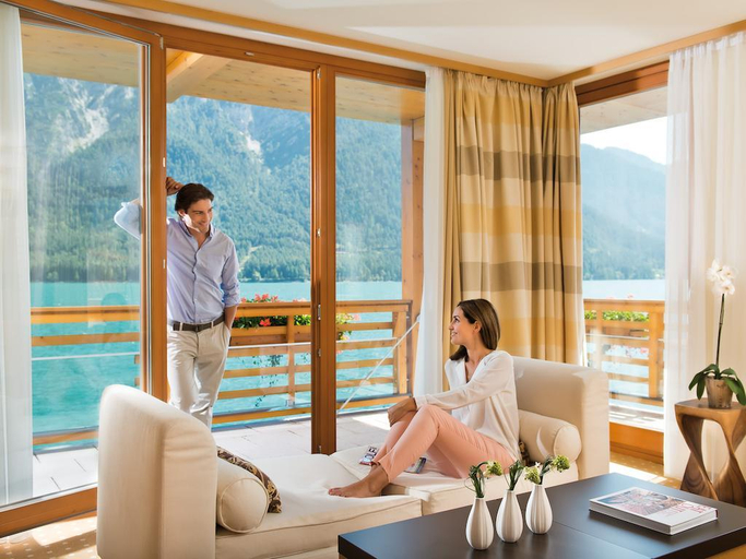 Exterior & Views 2, Travel Charme Fürstenhaus Am Achensee, Schwaz