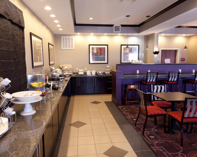 Food & Drinks 5, Comfort Suites Pecos, Reeves