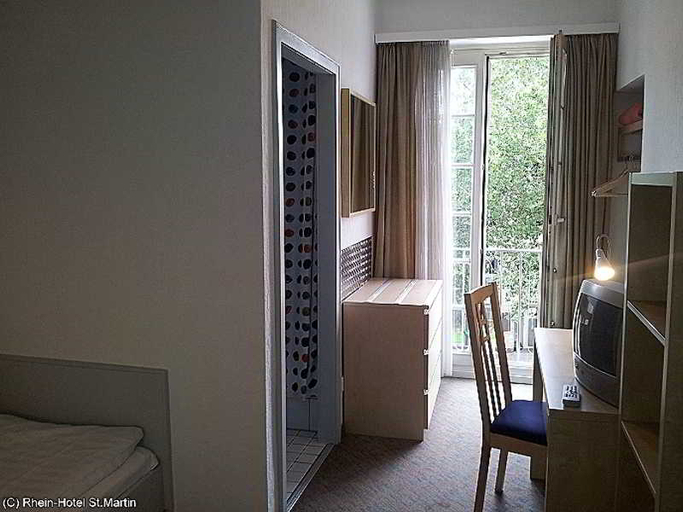 Bedroom 3, Rhein Hotel St.Martin, Köln