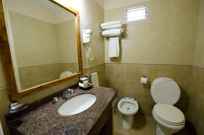 Bathroom 4, Albertina, Capital