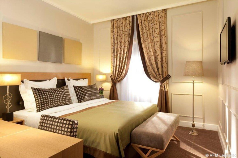 Bedroom 3, Hotel Galileo, Paris