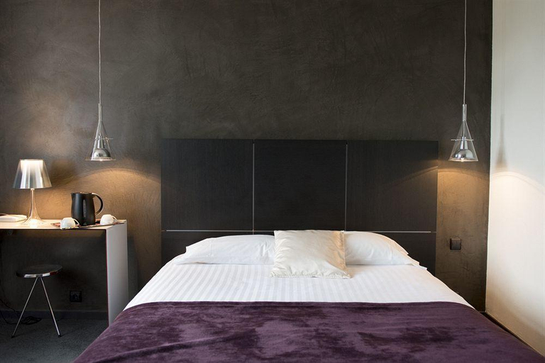 Bedroom 2, Le Domaine Des Lys, Loire-Atlantique