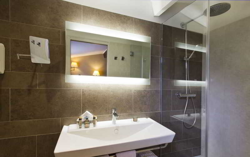 Bathroom 4, Hotel Passy Eiffel, Paris