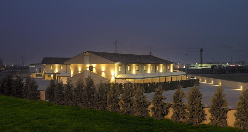Exterior & Views 2, Hotel Nord, Lodi