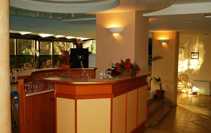 Food & Drinks, Millenium Palace