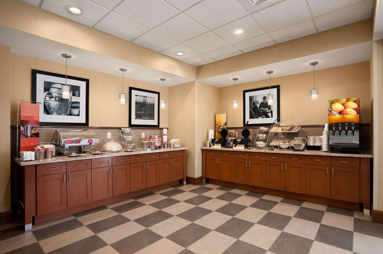 Public Area 2, Hampton Inn Magnolia, Columbia