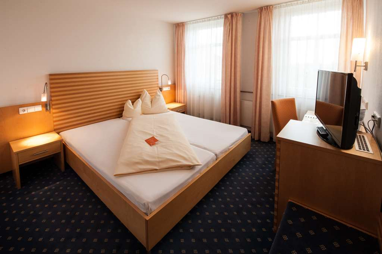 Bedroom 3, TOP VCH Landschloss Korntal, Ludwigsburg