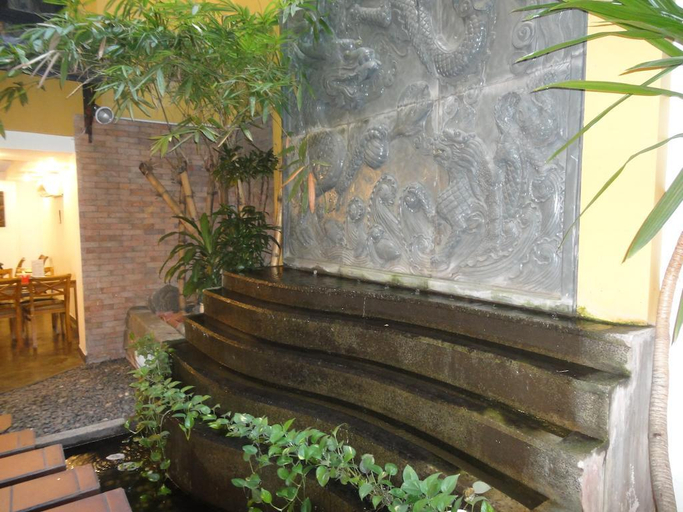 Public Area 3, Halo Hotel, District 1