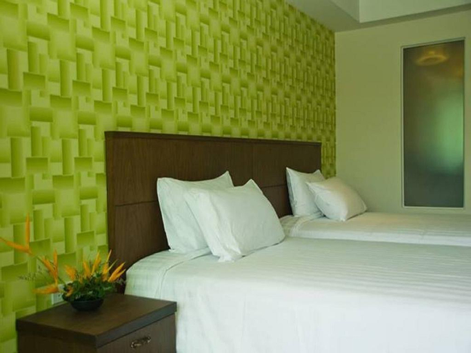 Bedroom 1, Lub Sbuy Hostel, Phuket Island